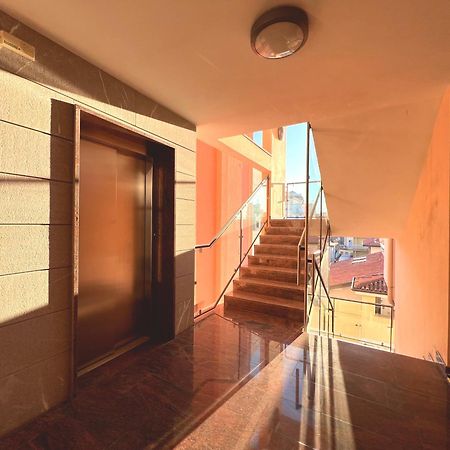 Capitol Apartments Grado Bagian luar foto