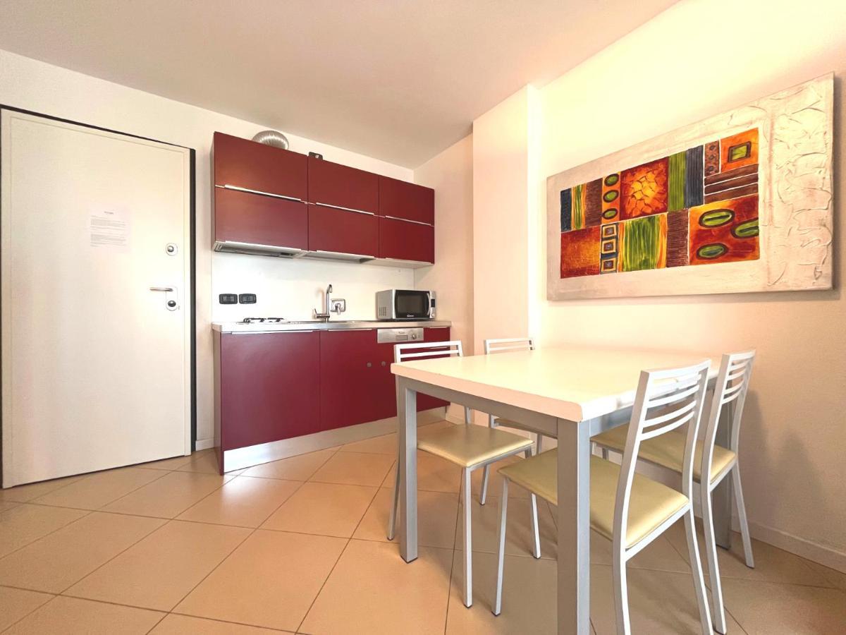 Capitol Apartments Grado Bagian luar foto
